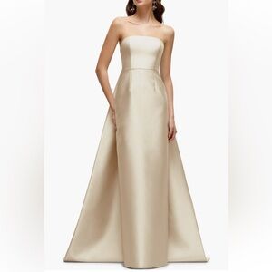 Alfred Sung‎ Strapless Satin Twill Champagne Column Gown Size 6